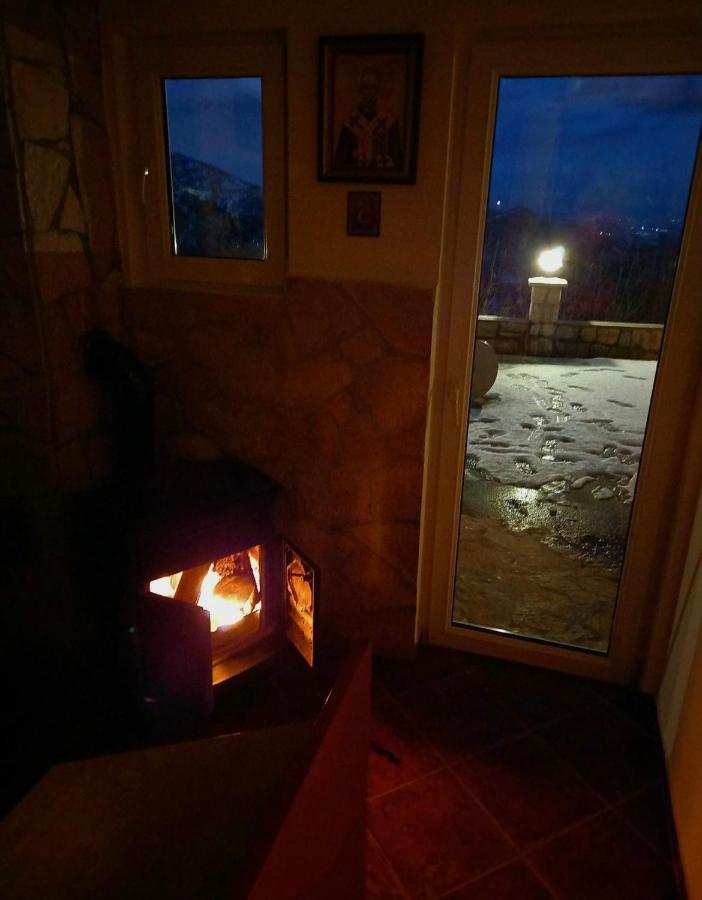 Vikendica,Bungalovi Lipska Pecina Cetinje Exterior foto