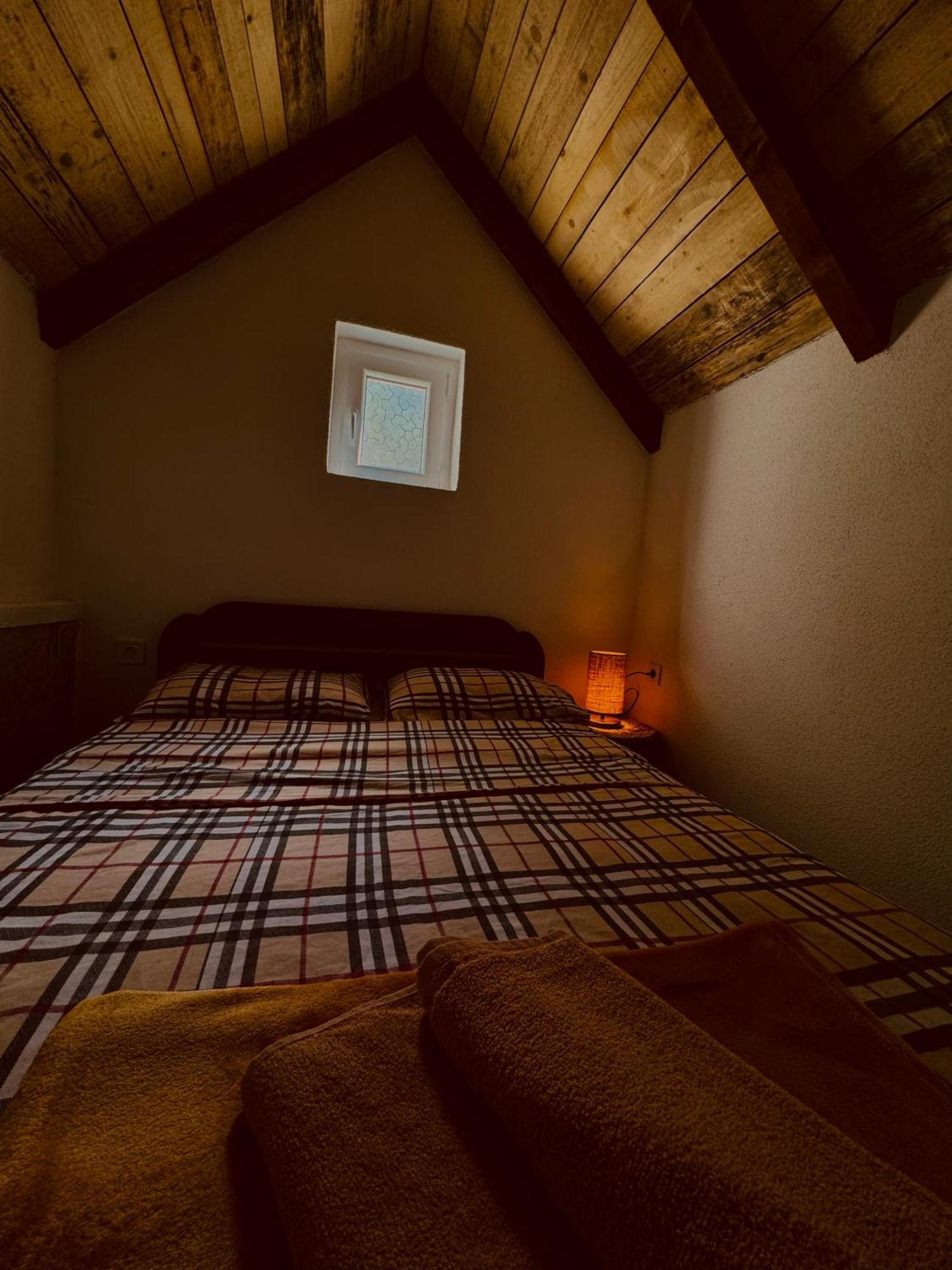Vikendica,Bungalovi Lipska Pecina Cetinje Exterior foto